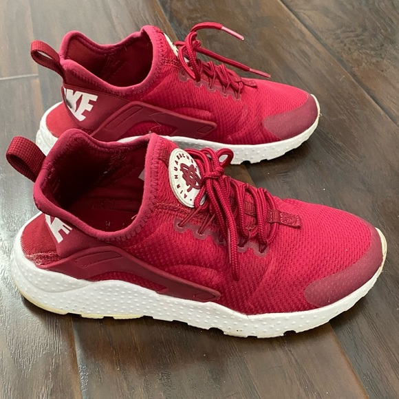 Nike Air Huarache Run Ultra Womens Size 6 819151-601 Burgundy Running Shoes - Picture 2 of 8